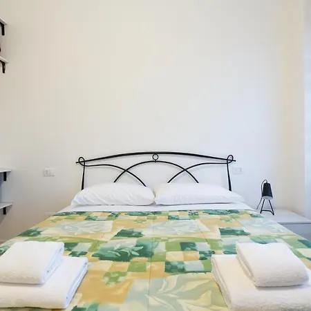 Διαμέρισμα Renovated Flat Subway Yellow Line Μιλάνο