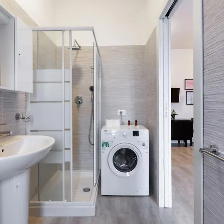 Renovated Flat Subway Yellow Line Διαμέρισμα